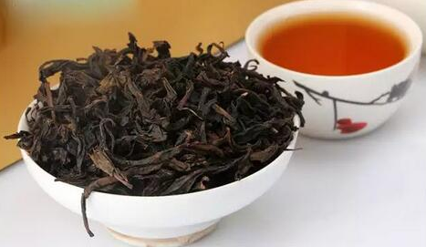 茶叶带“酸”是什么原因造成的？